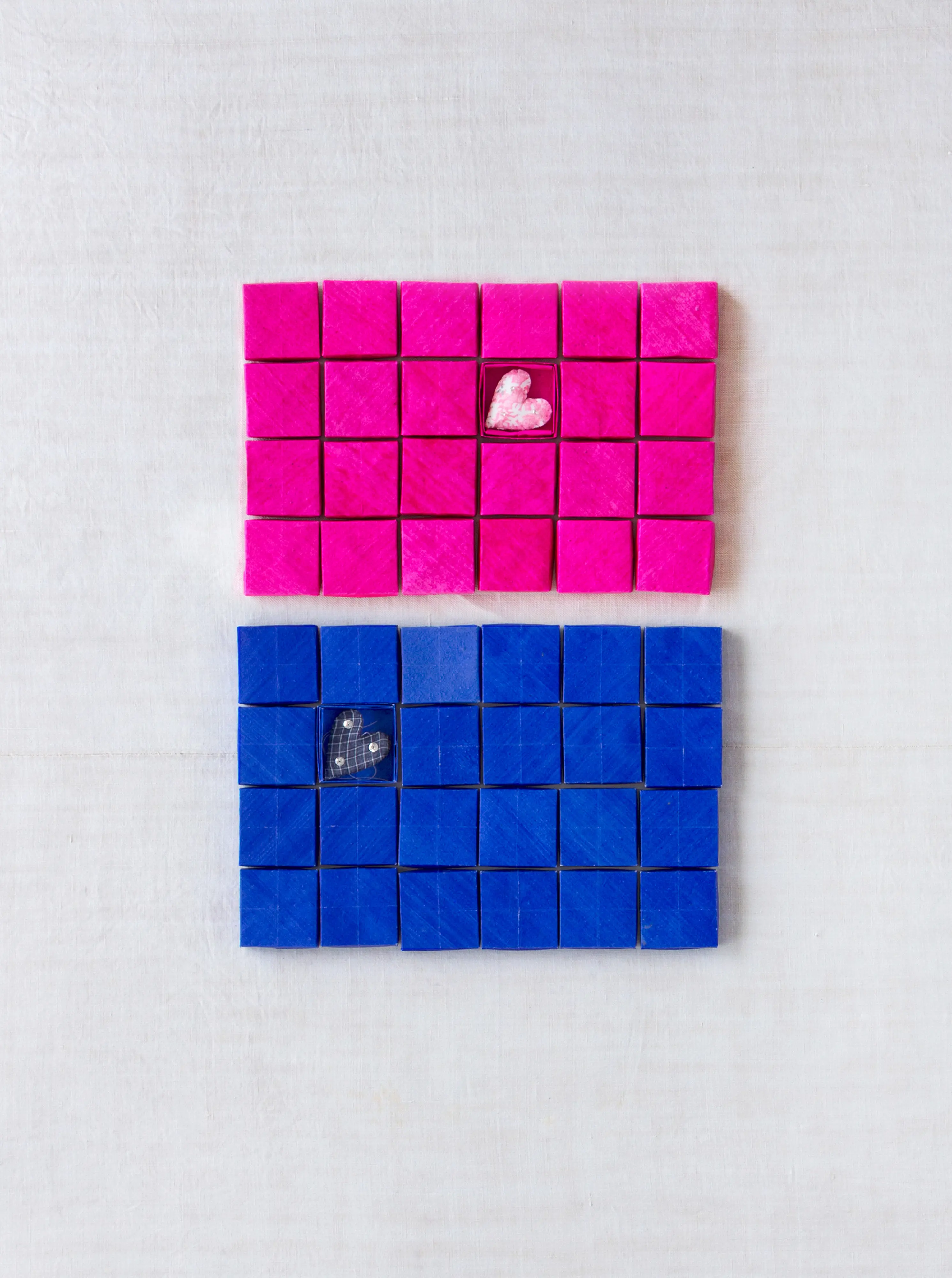 heart in box small – set of 24